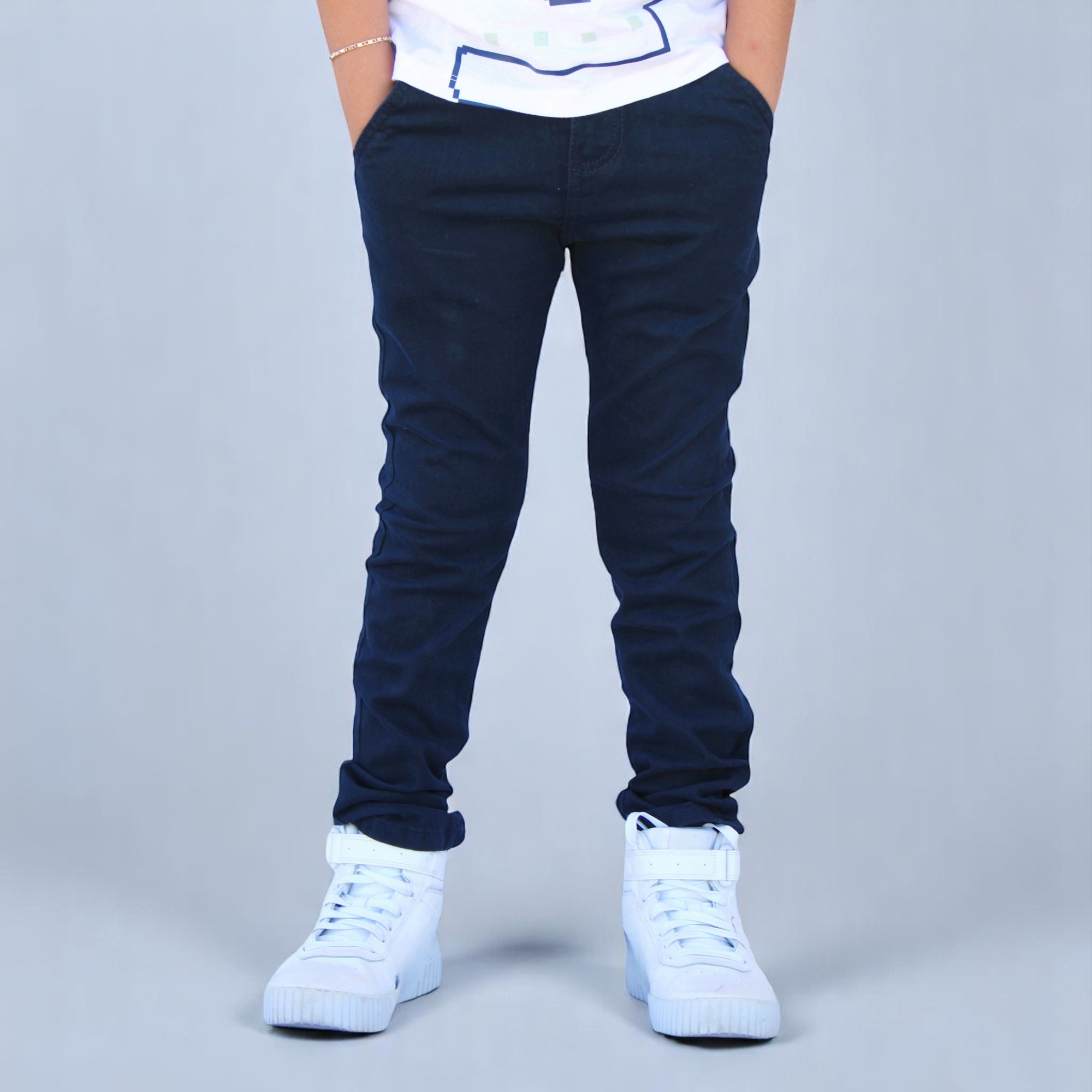 Foto 1 | Pantalón De Gabardina Strech Para Niño Y/o Adolescente Color Azul Marino