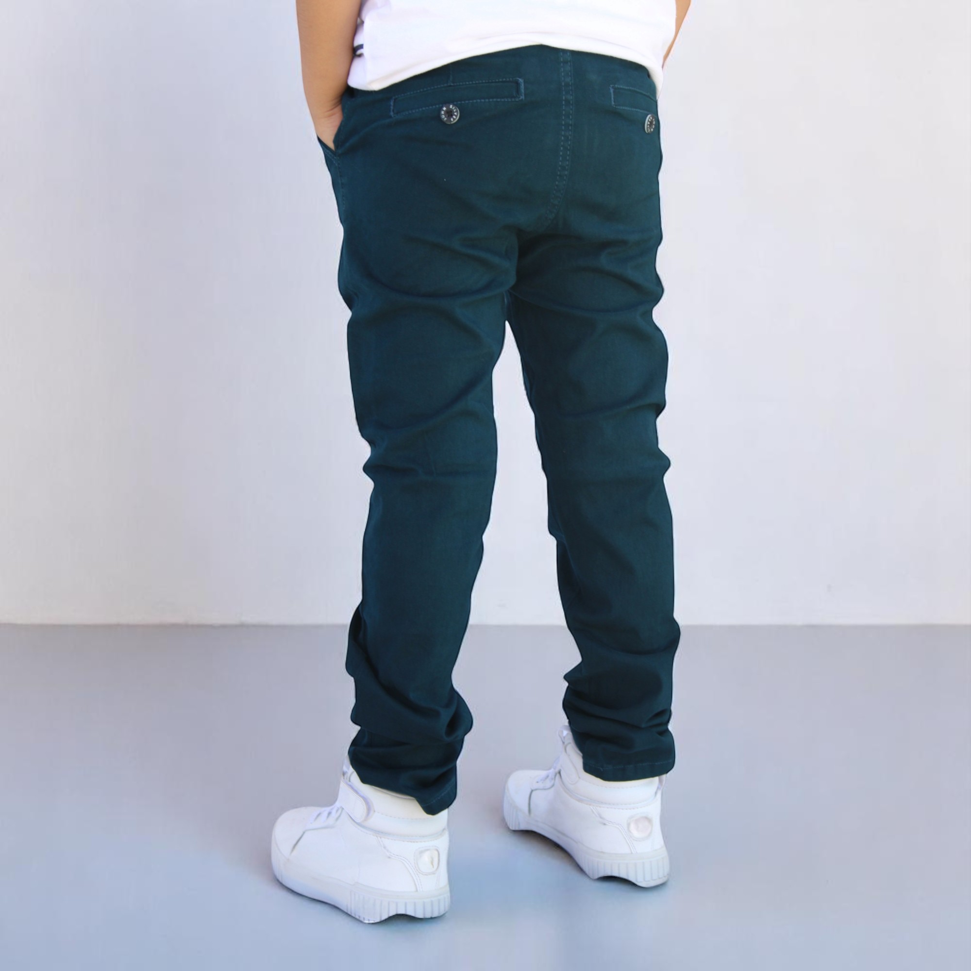 Foto 3 pulgar | Pantalón de Gabardina Strech color Pizarra para Niño Y/o Adolescente