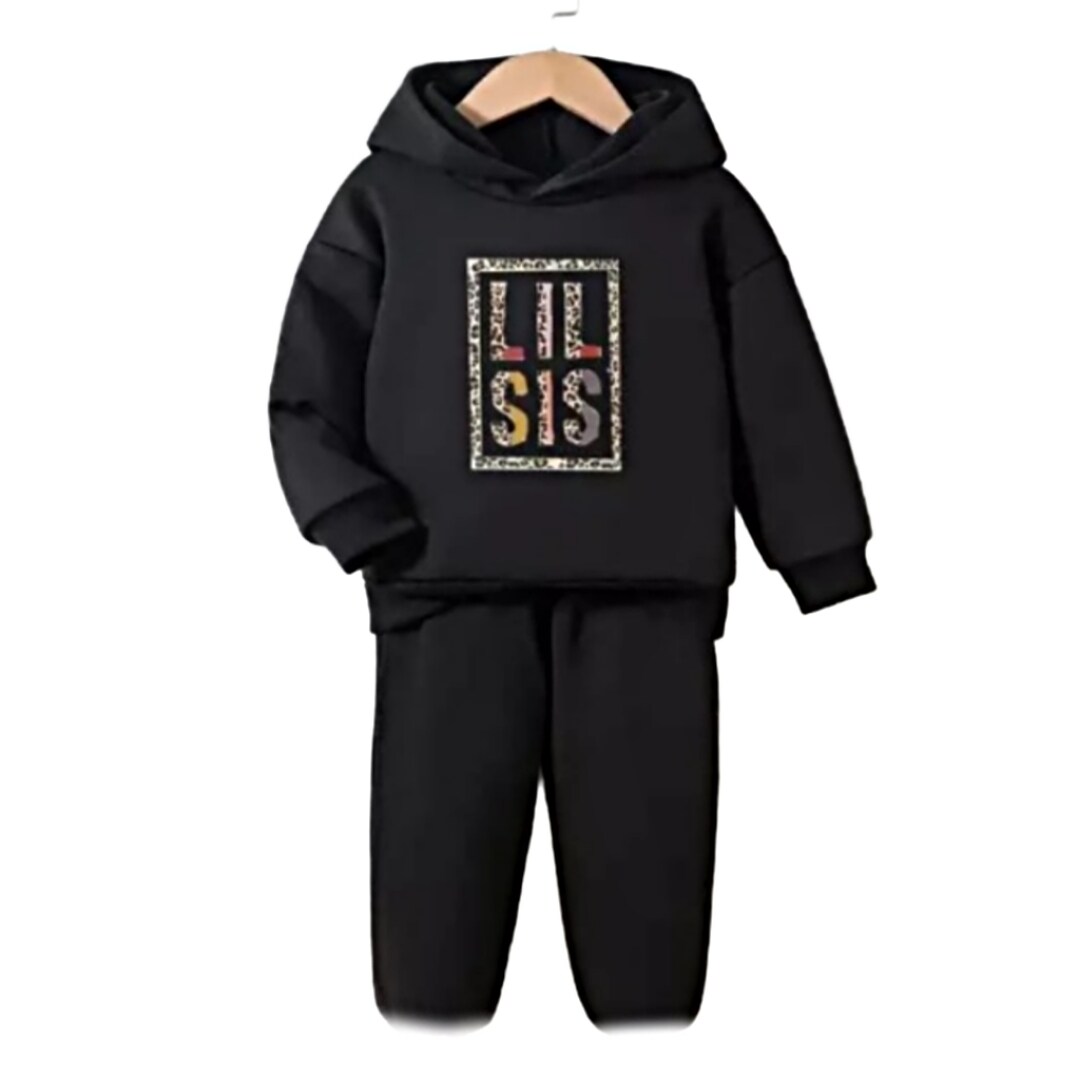 Conjunto de Sudadera y Pants King Negro para Niña $650