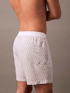 Foto 2 | Short De Baño Calvin Klein Monograma Wht N6100 Playa De Hombre - Original
