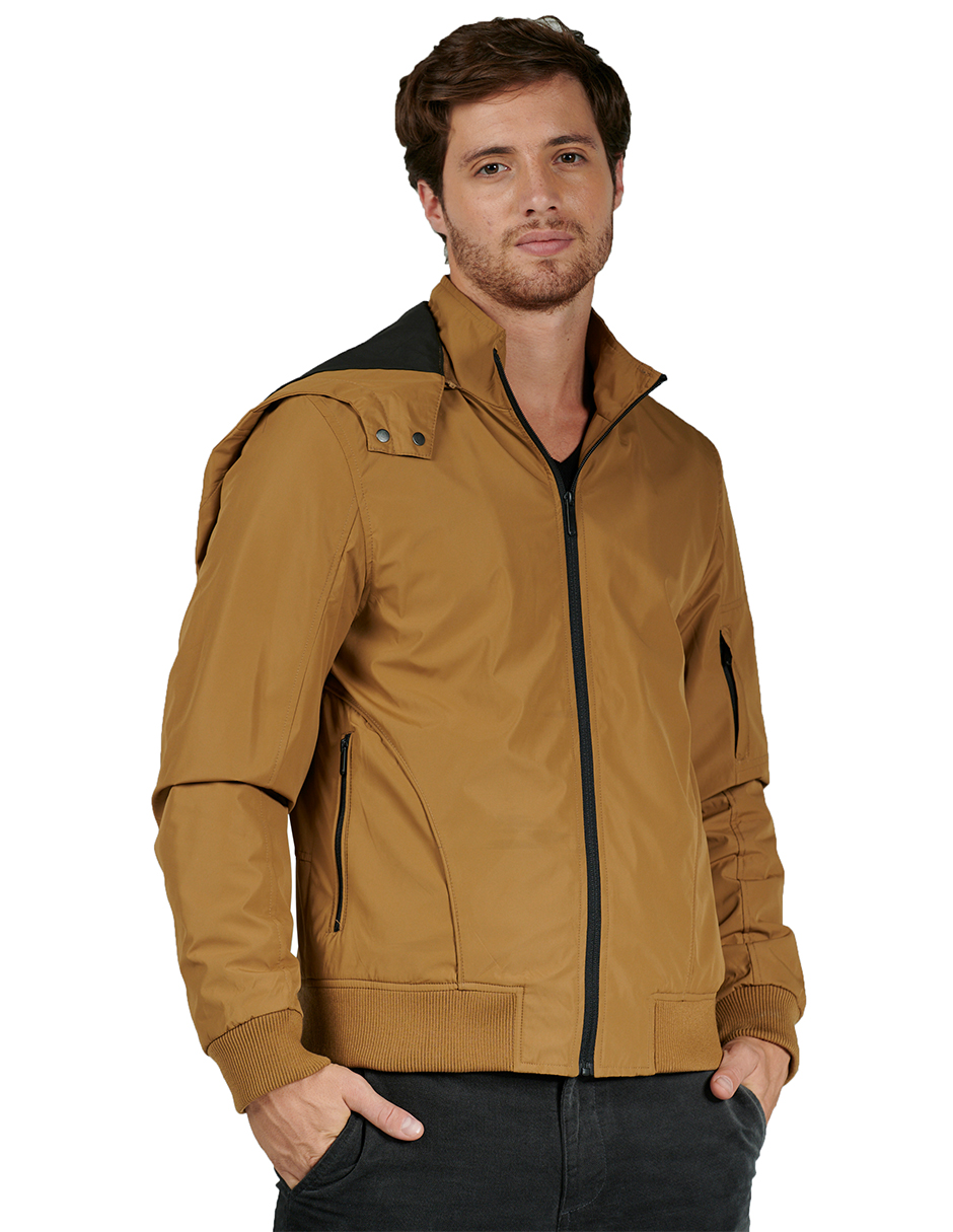 Foto 2 pulgar | Chamarra Convertible En Mochila color Marrón para Hombre Generra 228406