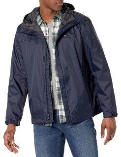Foto 1 | Chamarra Tommy Hilfiger Ligera Impermeable Azul Marino para Hombre - Venta Internacional