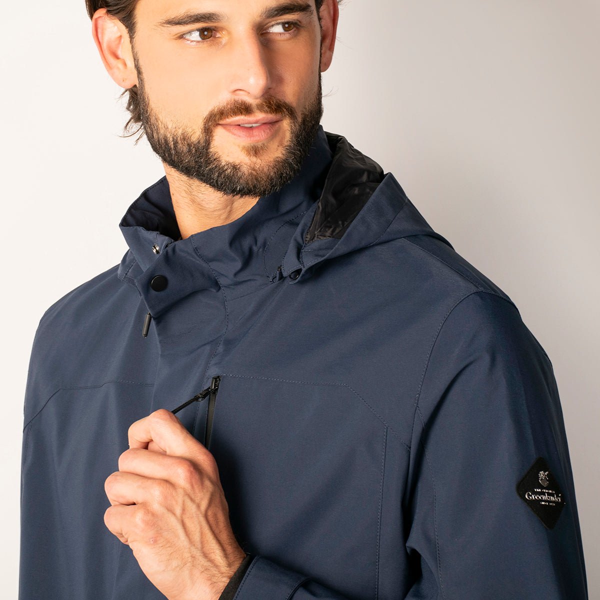 Foto 4 pulgar | Chamarra Greenlander Impermeable Azul Marino Casual Con Capucha Y Bolsillos Internos  Cierre Frontal  Ajuste Mod