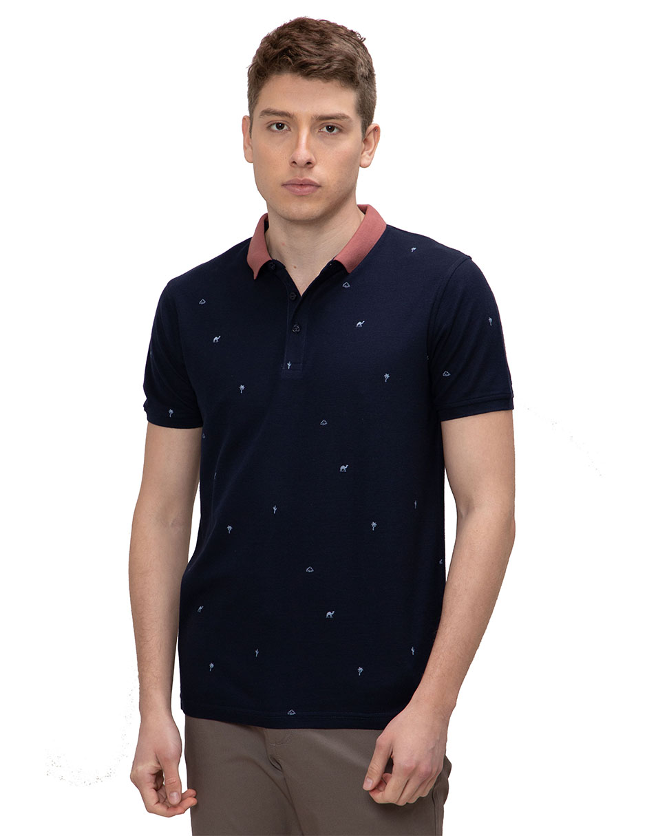 Playera Estampada Regular Fit de Cuello Tipo Polo Generra 218705