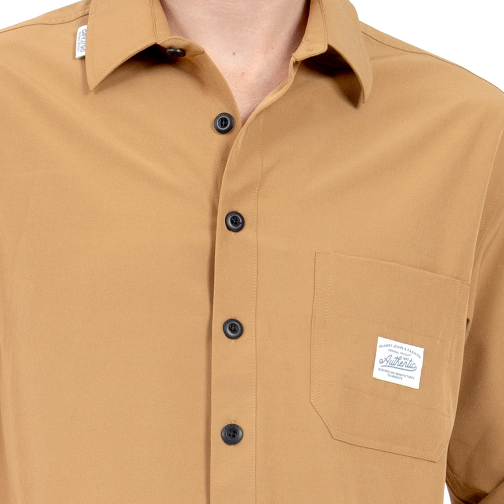 Foto 5 pulgar | Camisa de Nylon con Bolsa y Parche Quarry Camel para Hombre