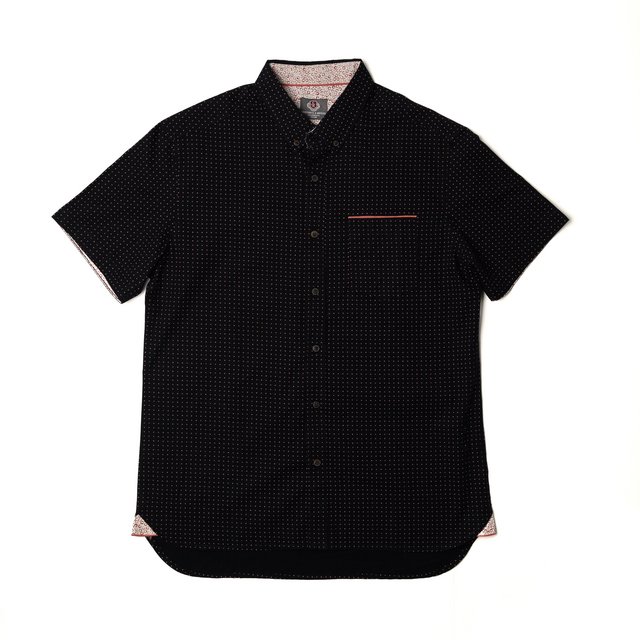 Camisa Manga Corta color Negro con Tonos Vivos en Naranja, 100% Algodón