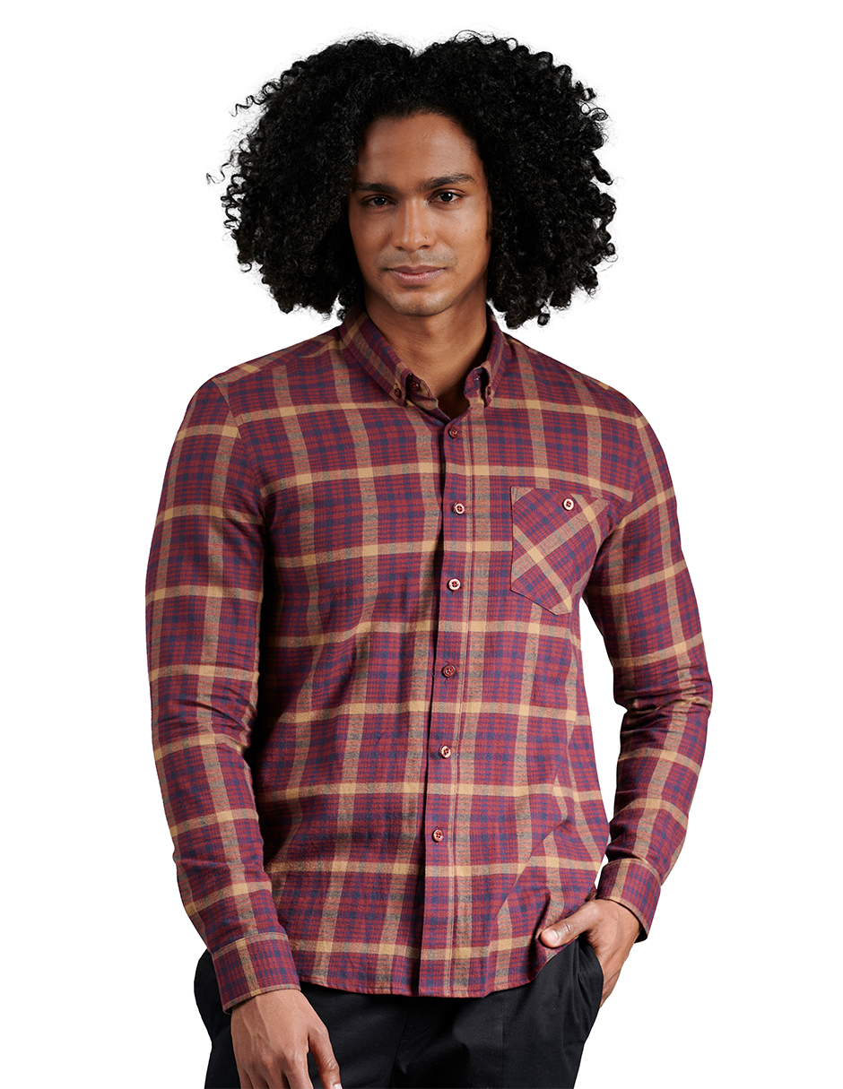 Camisa Comfort Fit con Cuello Abotonado 228205 color Vino