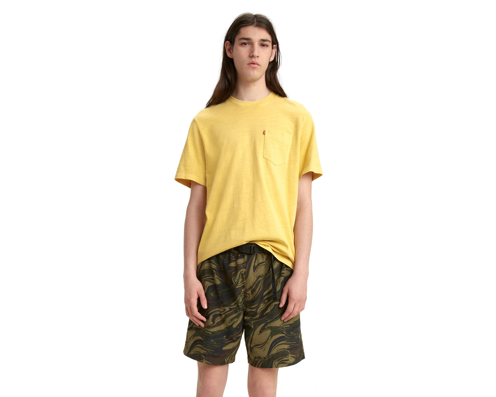 Playera Levi's  Men's SS Sunset Pocket T-Shirt 20 34310-0002 color Amarillo