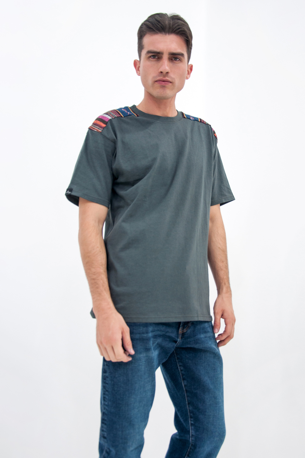 Playera A Ángelozano de Algodón Gris para Hombre