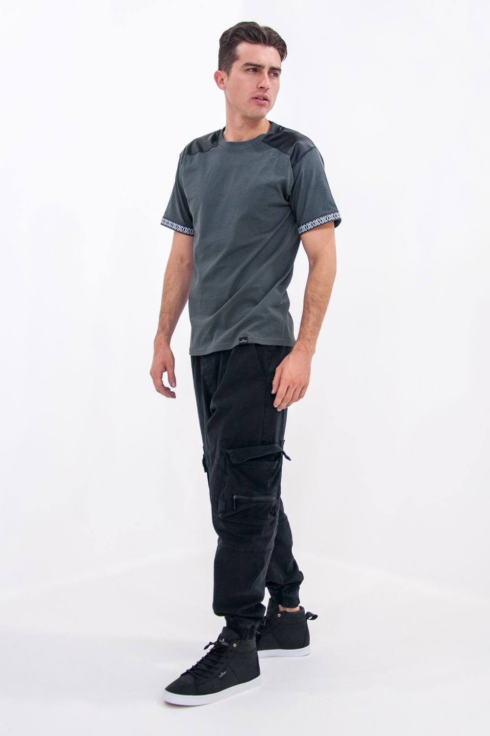 Foto 7 | Playera De Caballero A Ángelozano De Algodón Con Aplicación Sintético, Color Gris Al-w51