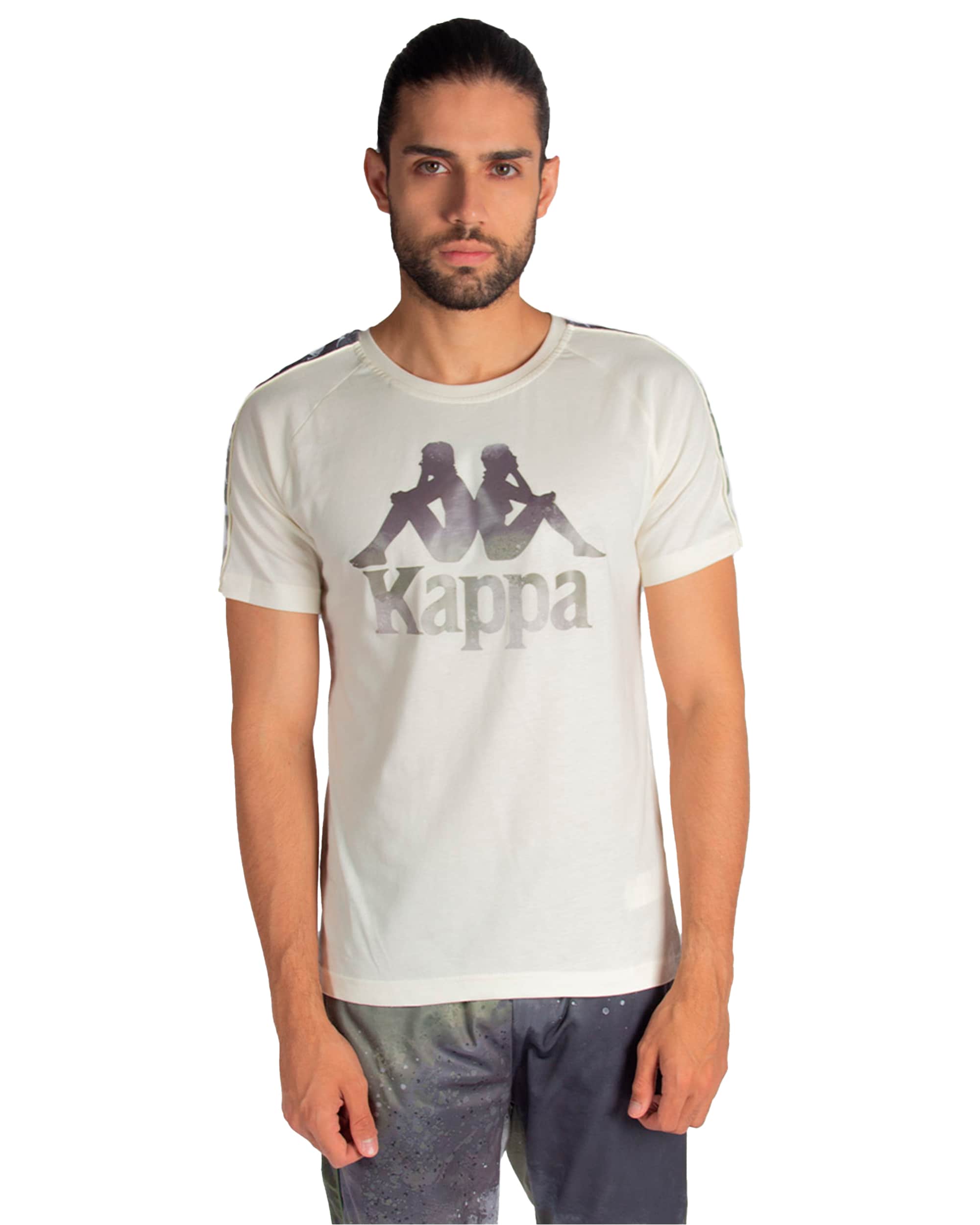 Playera Manga Corta Kappa Banda 222 Voen Graphik Tape para Caballero $359