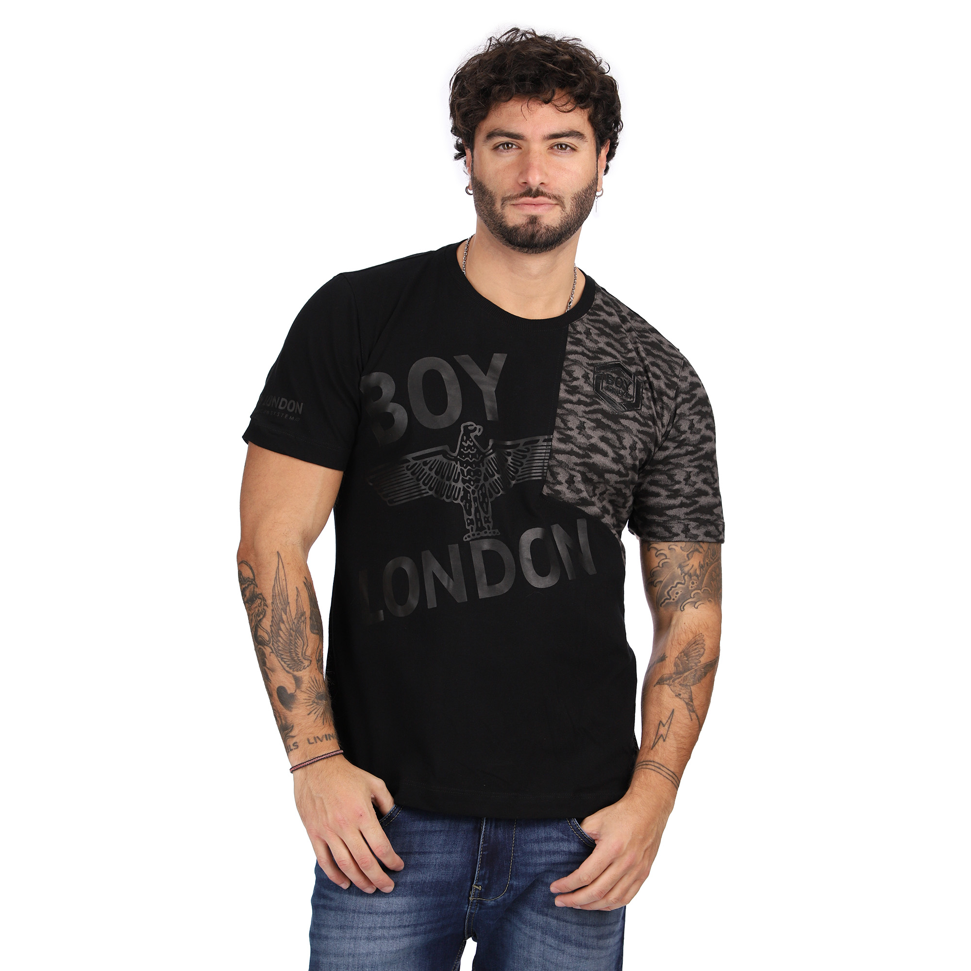 Foto 2 pulgar | Playera Cuello Redondo Negra Boy London para Hombre