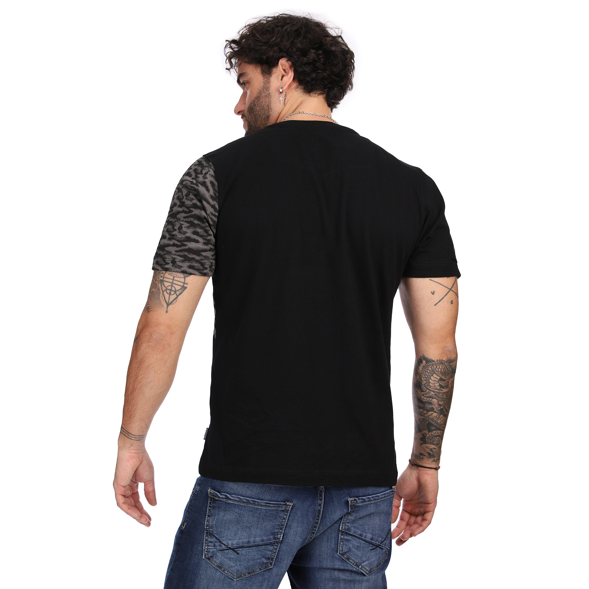 Foto 4 pulgar | Playera Cuello Redondo Negra Boy London para Hombre