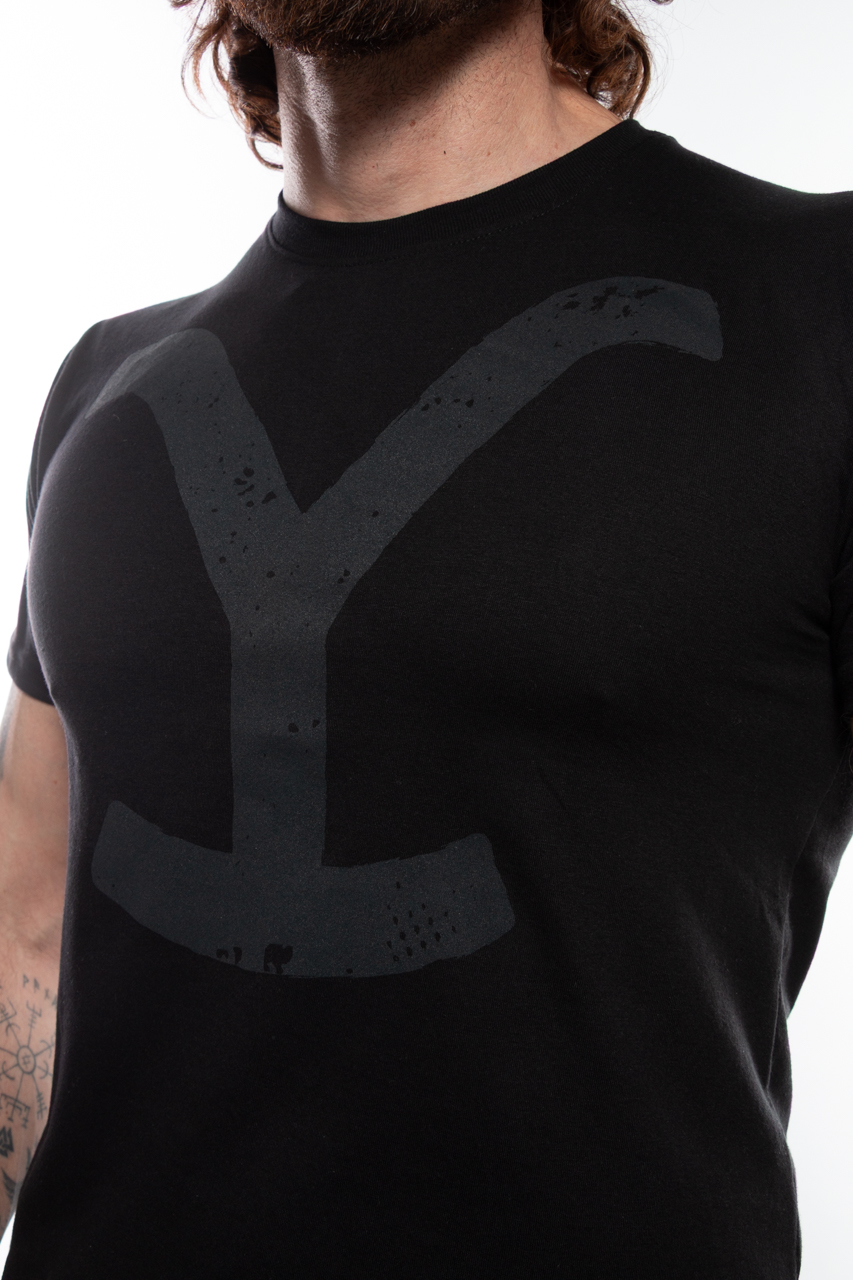 Foto 2 pulgar | Playera Yellowstone Y Negra