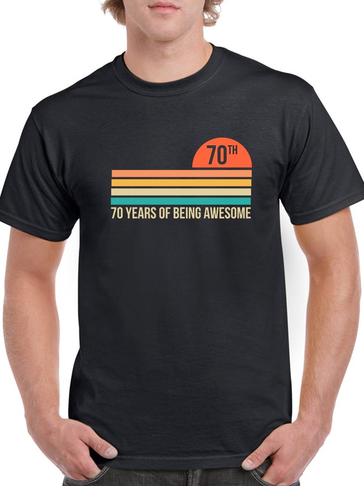 Playera Smartprintsink color Negro para Hombre 70 Años de Ser Asombroso