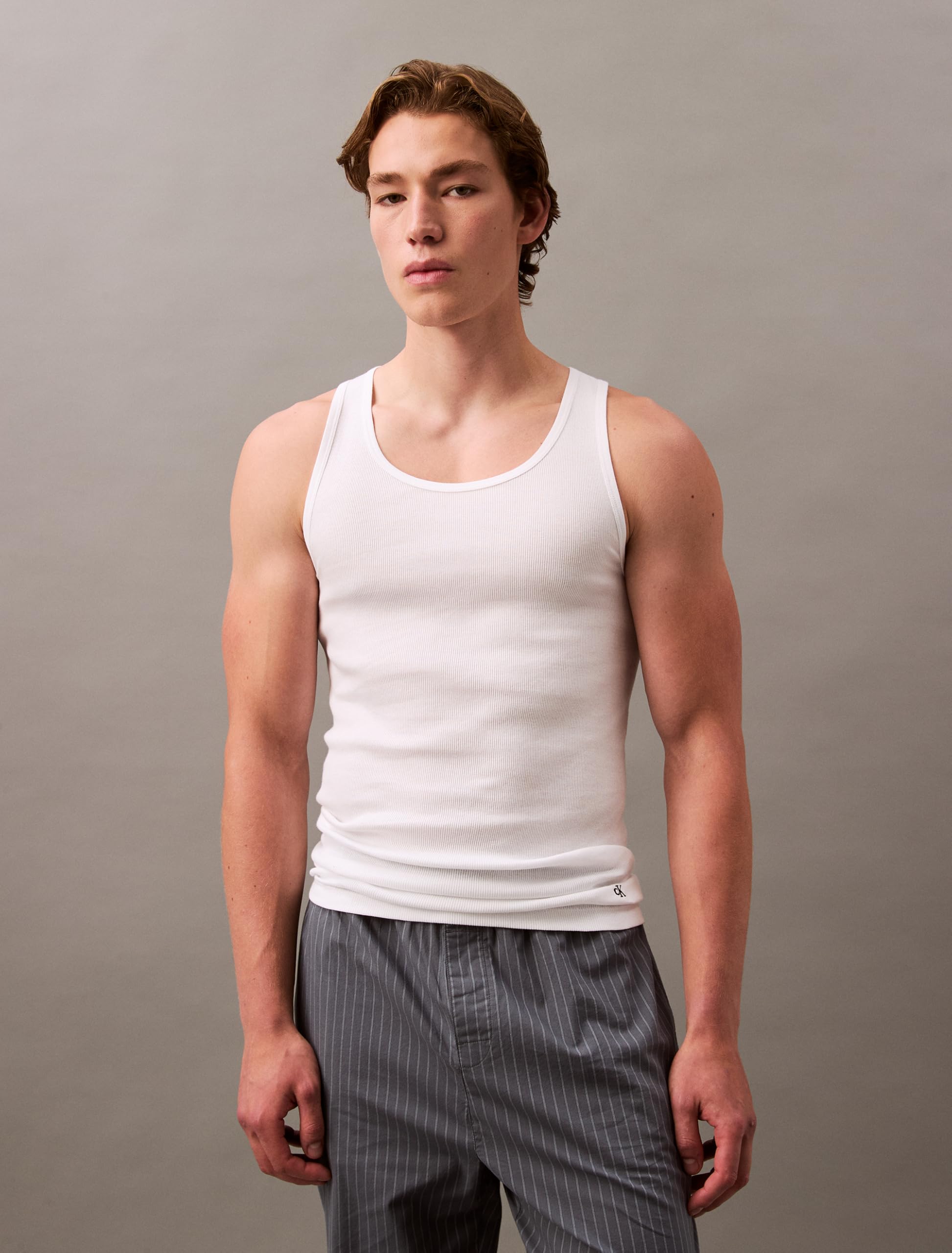 Foto 3 pulgar | Camiseta Sin Mangas Calvin Klein Cotton Classics Para Hombre, Paquete De 3 - Venta Internacional.