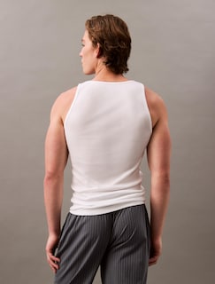 Foto 4 | Camiseta Sin Mangas Calvin Klein Cotton Classics Para Hombre, Paquete De 3 - Venta Internacional.