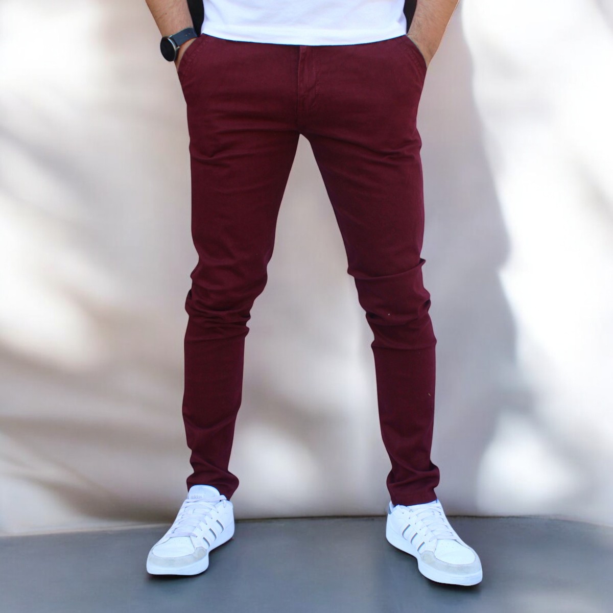 Foto 2 pulgar | Pantalón Skinny De Gabardina Vino John Silver