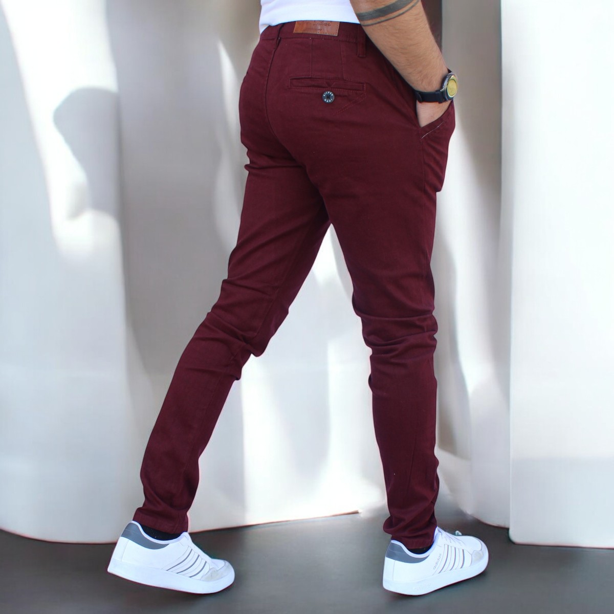 Foto 4 pulgar | Pantalón Skinny De Gabardina Vino John Silver