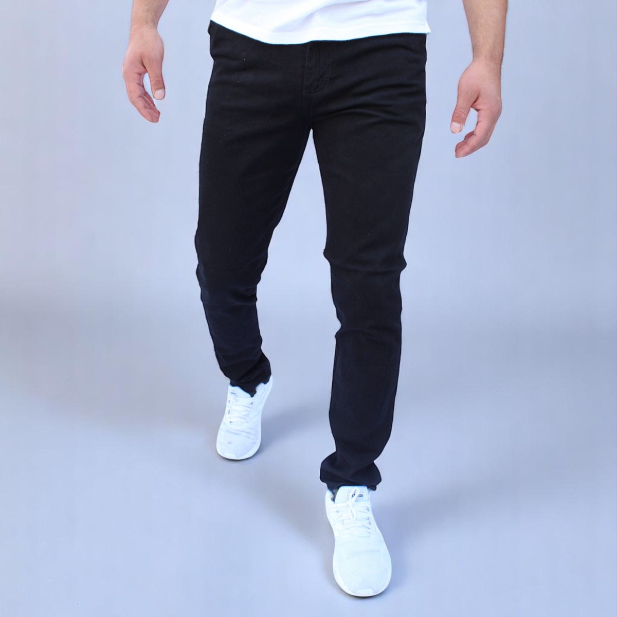 Foto 1 | Pantalón Skinny De Gabardina Negro John Silver
