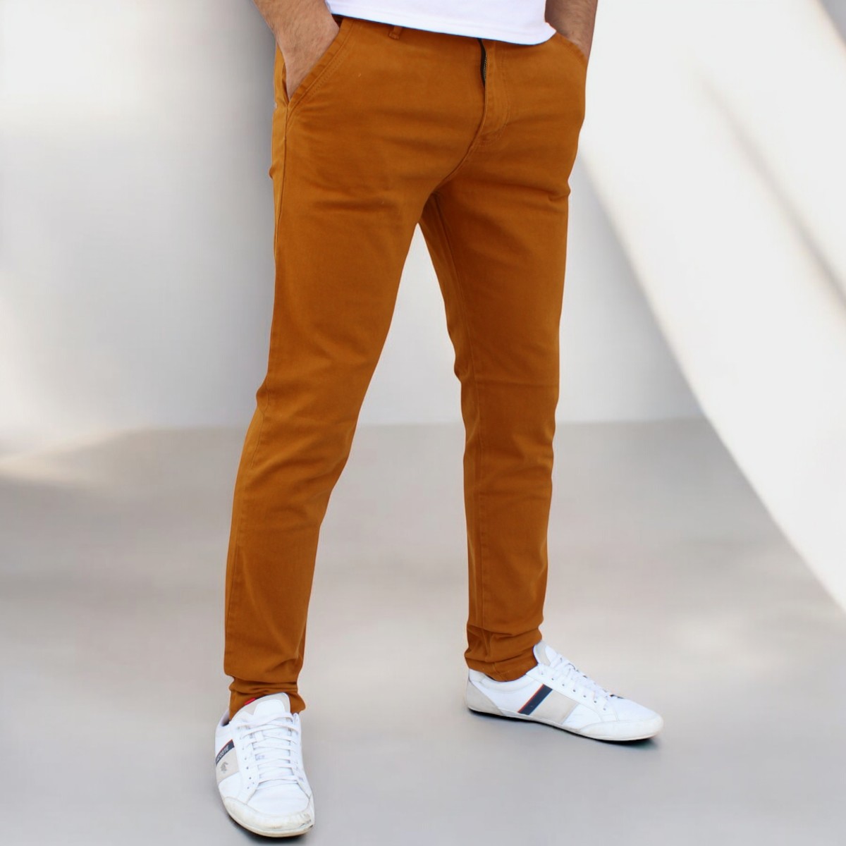 Foto 3 pulgar | Pantalón Skinny De Gabardina Mostaza John Silver