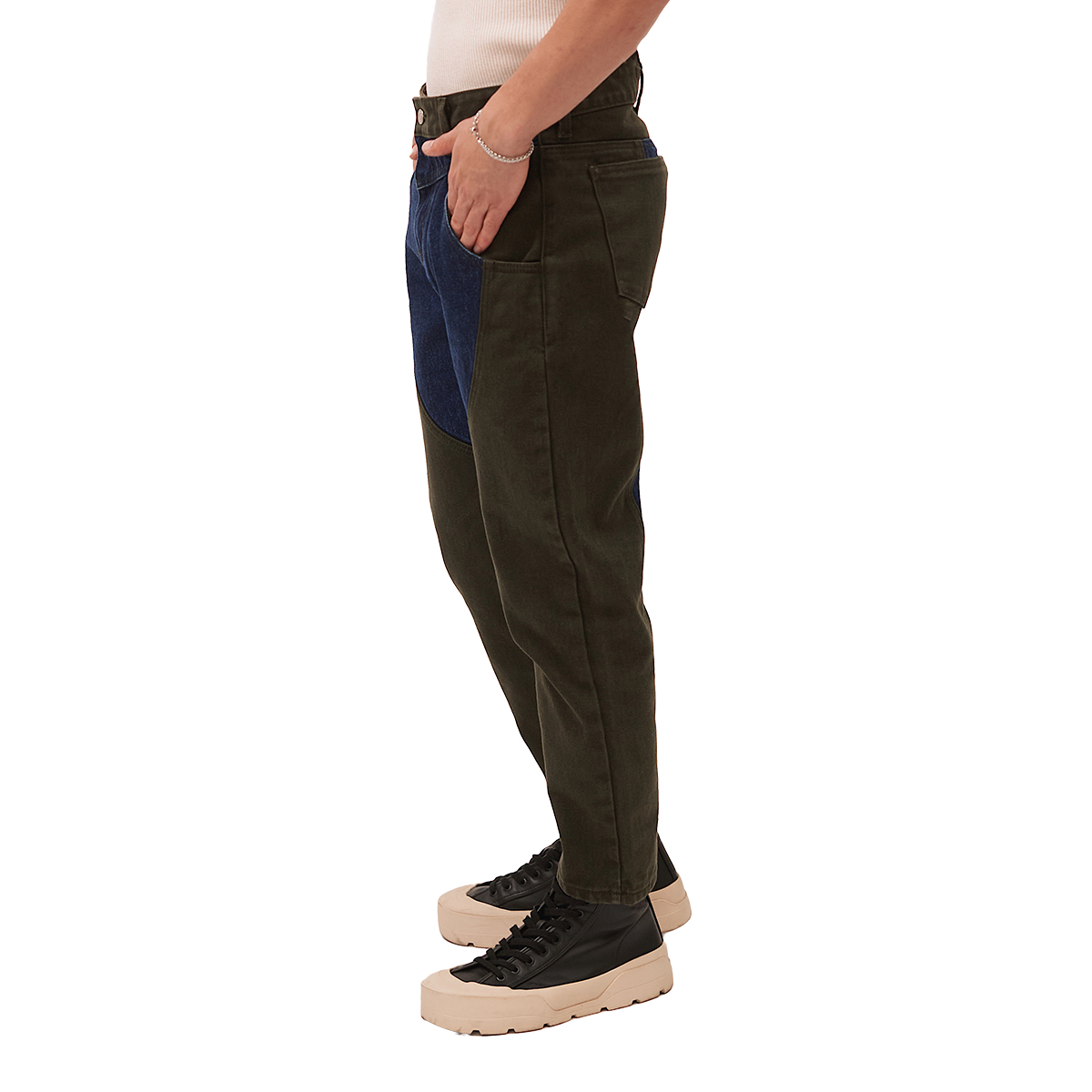Foto 3 pulgar | Jeans De Mezclilla Mchk. Cropped, Diseño Bicolor, Color Militar Y Azul. Para Hombre. Modelo 8070