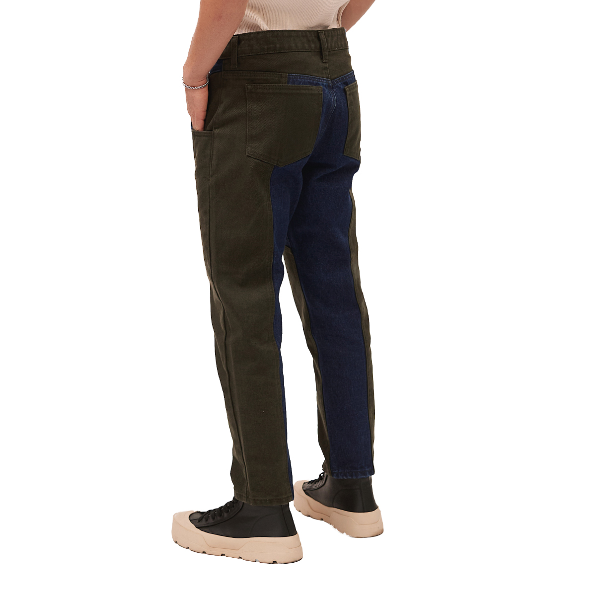 Foto 4 pulgar | Jeans De Mezclilla Mchk. Cropped, Diseño Bicolor, Color Militar Y Azul. Para Hombre. Modelo 8070