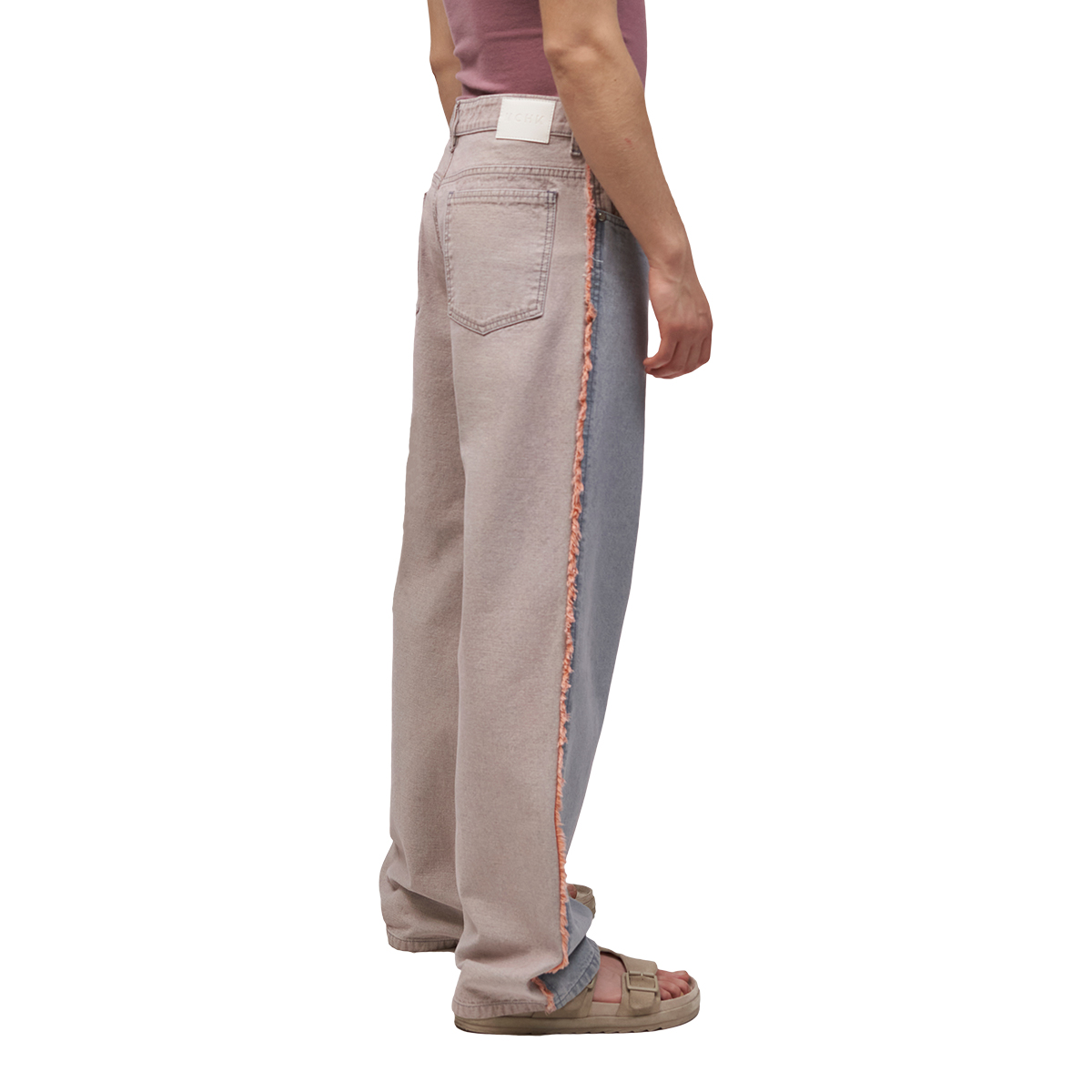 Foto 2 | Jeans De Mezclilla Mchk. Corte Recto, Caballero, Color Coral. Modelo 8083