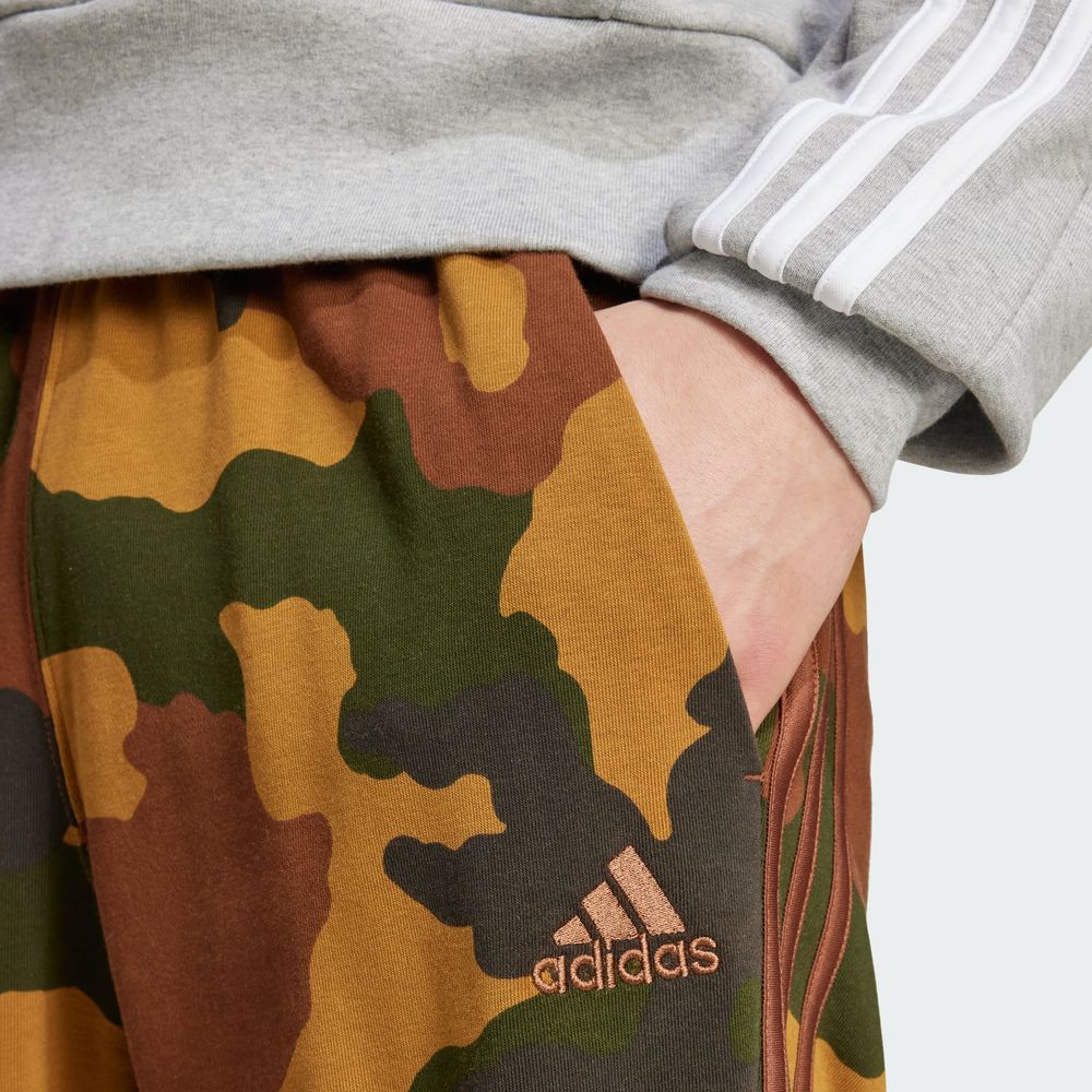 Foto 8 pulgar | Pants Seasonal Essentials Camuflaje Adidas Café Hombre