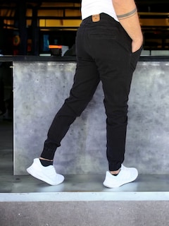 Foto 2 | Pantalón Jogger Liso Negro John Silver