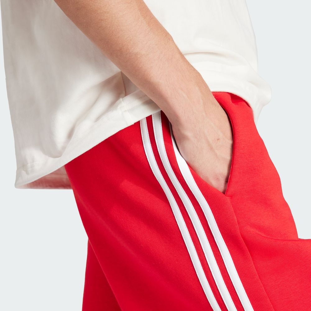 Foto 7 | Shorts Adidas Essentials 3 Franjas Tela Fleece Rojo para Hombre