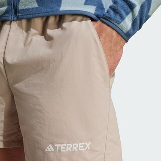 Foto 8 | Mt Short Adidas Beige Hombre