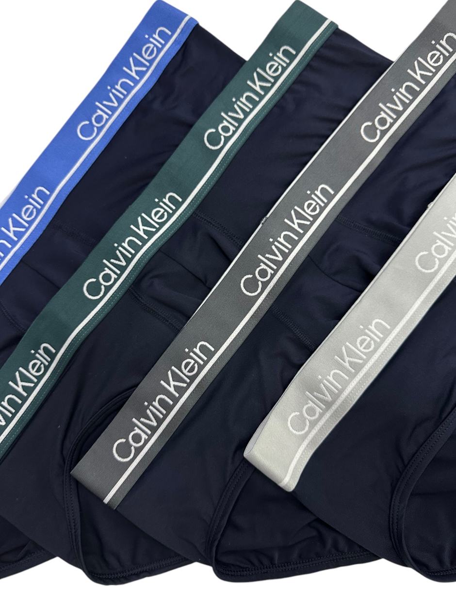 Foto 4 pulgar | Trusas Calvin Klein 4 Pack De Microfibra Negro