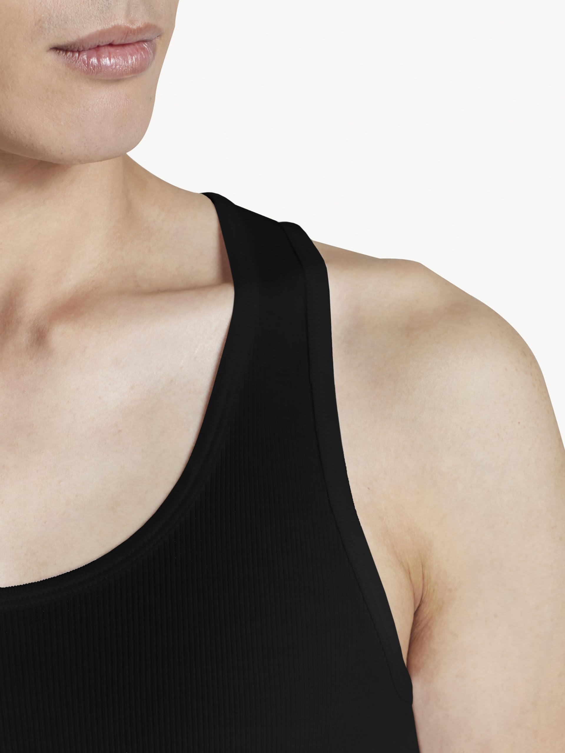 Foto 4 pulgar | Set de Camisetas Interiores Tommy Hilfiger Negras de Algodón para Hombre 3 Piezas - Venta Internacional
