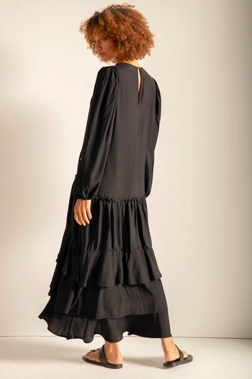 Foto 2 | Vestido Negro Largo Manga Larga Touche