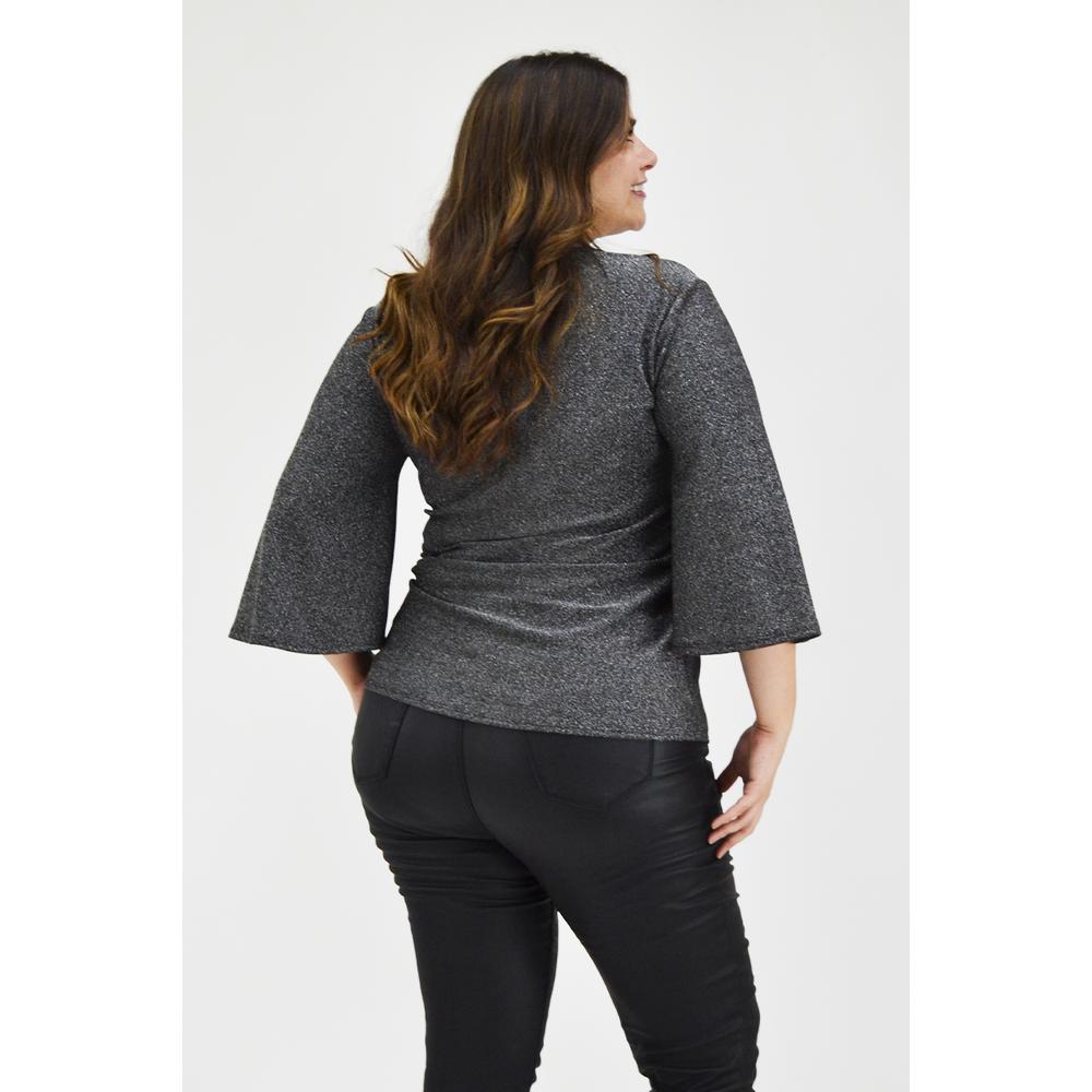 Foto 4 pulgar | Blusa Glitter con Jareta Roman Fashion BL-GR-1804 Plata Tallas Extras
