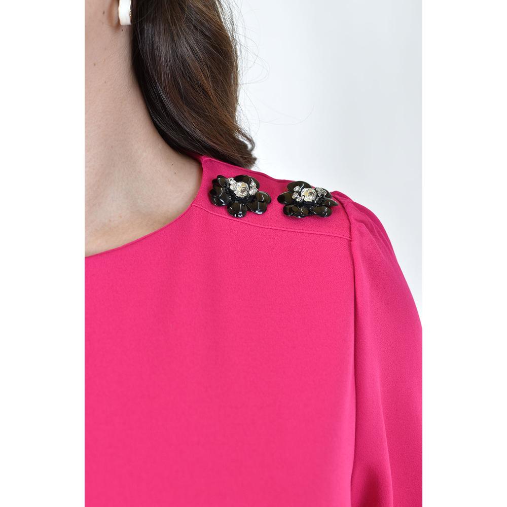 Foto 5 pulgar | Blusa con Flor en Hombro Roman Fashion 5106 Fucsia para Mujer