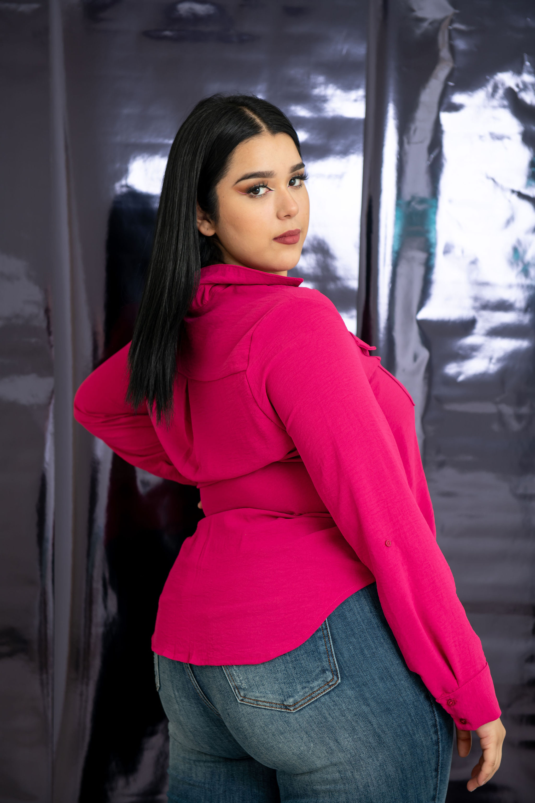 Foto 4 pulgar | Blusa Camisera María Ferré 30520 color Magenta Manga Larga Para Mujer Tallas Extras