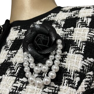 Foto 5 | Conjunto Saco/falda Con Broche Rosa Negra Mussi