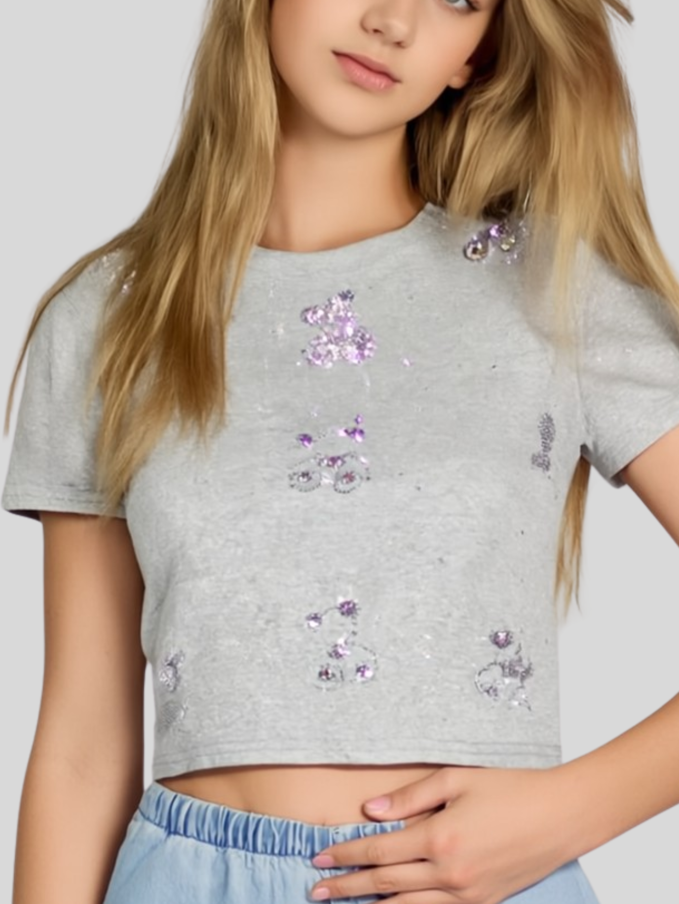 Foto 6 pulgar | Blusa Crop Top Bl-1036 Gris Claro Con Estampado De Ositos Y Detalles Brillantes