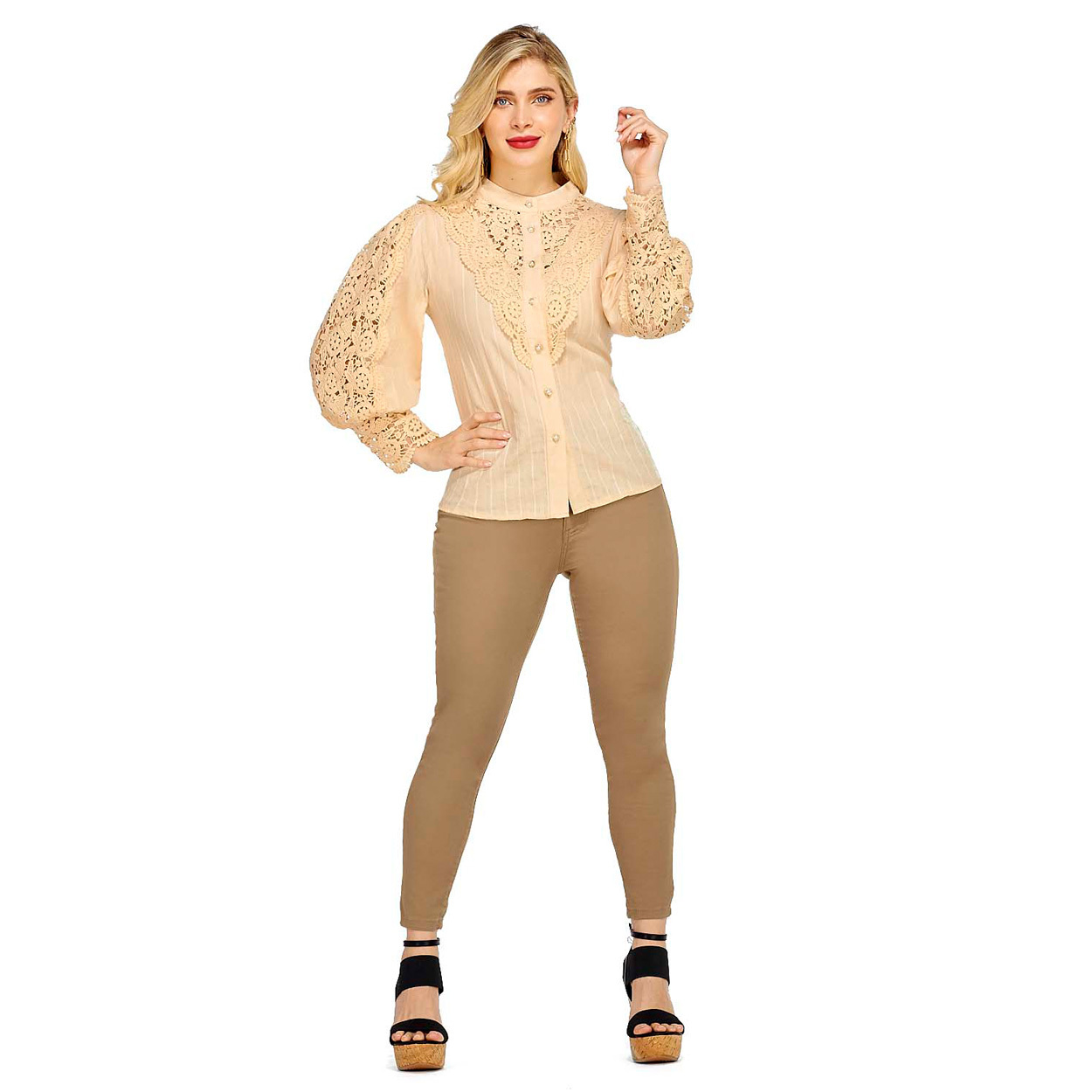 Blusa con Volante con Encaje con Botón y Cuello - Mundo Terra