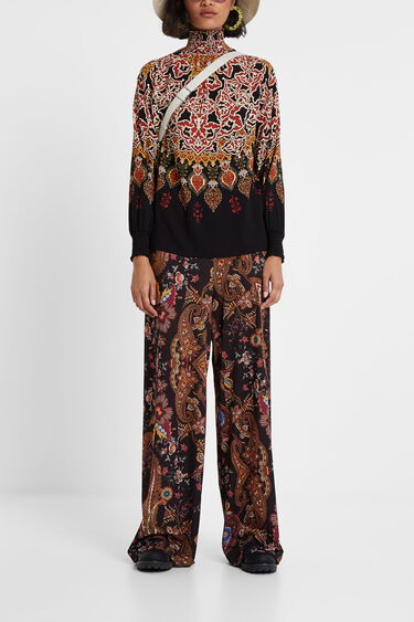 Foto 3 | Blusa Estampada Desigual Manga Larga color Negro