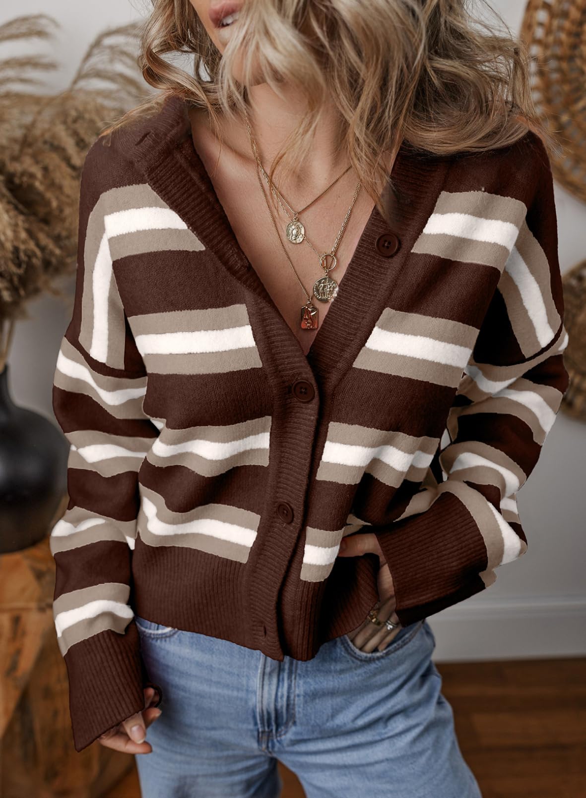 Foto 4 | Jersey Tipo Cárdigan Evaless 2024 Con Rayas Marrones Recortadas Para Mujer - Venta Internacional.