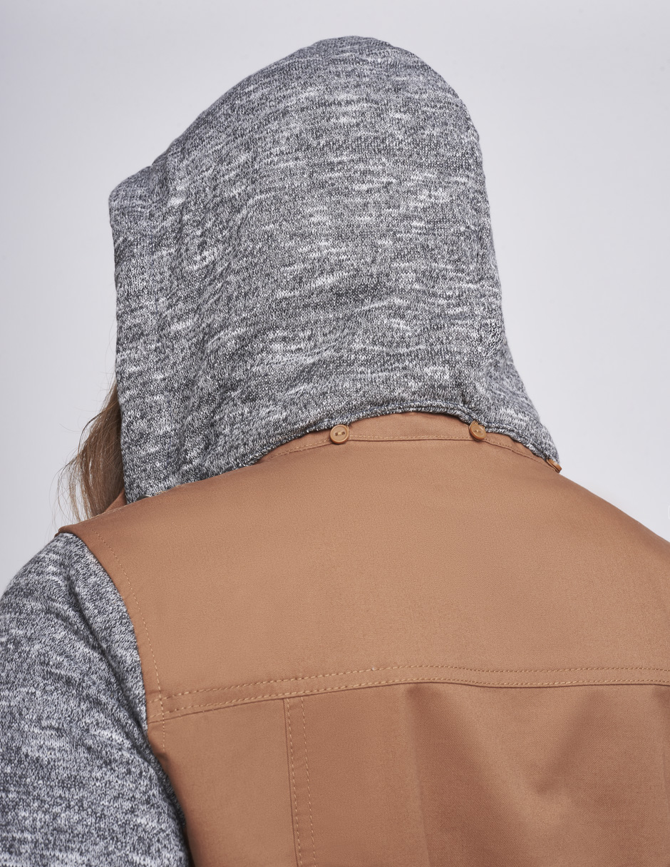 Foto 4 | Chamara Devendi Camel con Gorro