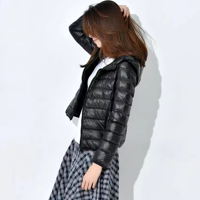 Foto 4 | Venta Internacional- Chaqueta con Capucha Negra Plumón de Pato para Mujer