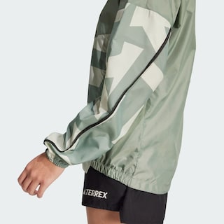 Foto 7 | W Mt P Wind J Adidas Verde para Mujer