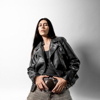 Foto 7 | Chamarra Biker de Piel Sintética Lee Negra para Mujer