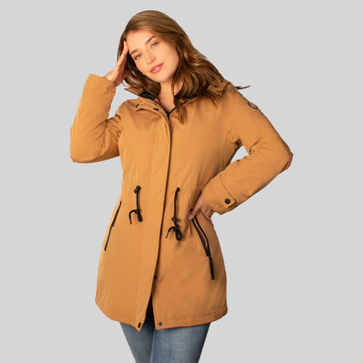Foto 2 pulgar | Chamarra Greenlander Rompevientos Con Capucha Color Camel Para Mujer