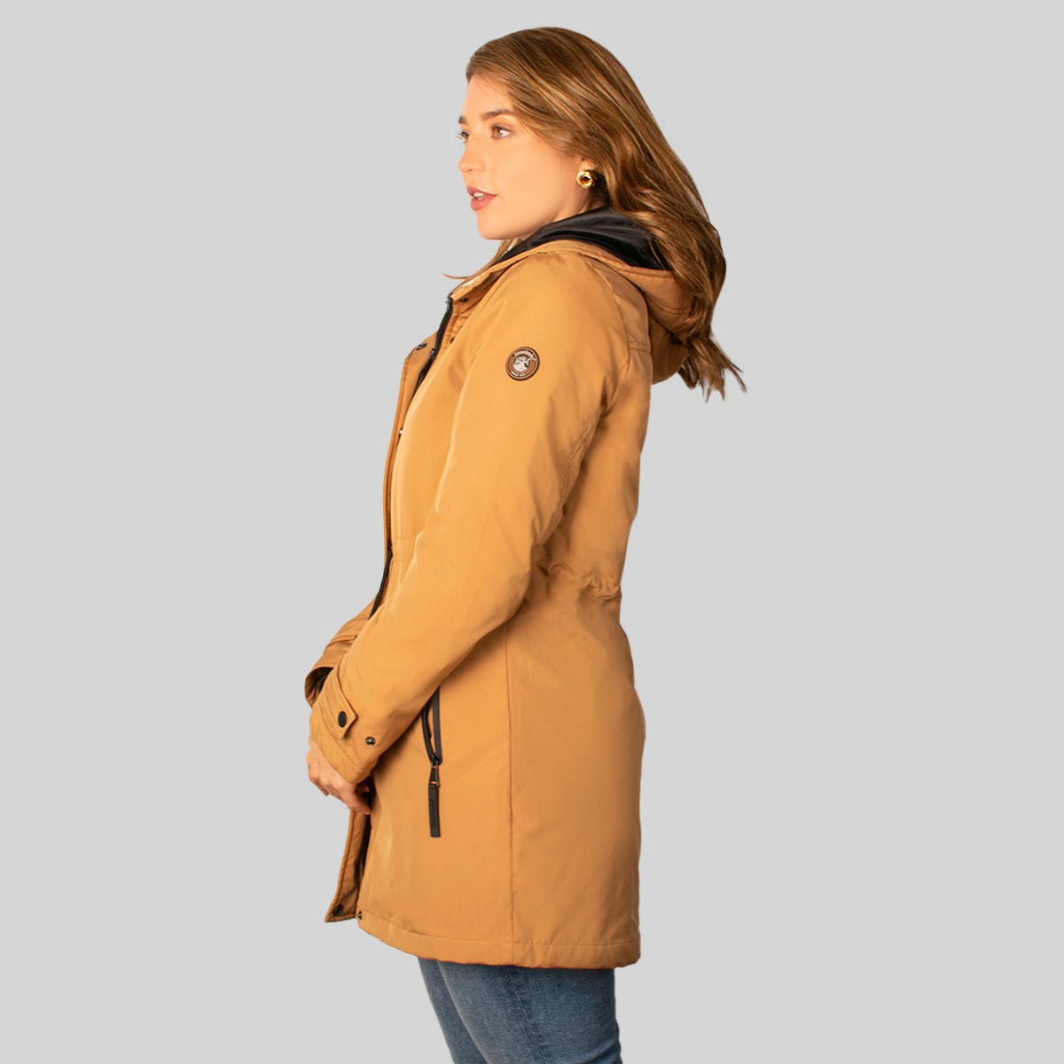 Foto 5 pulgar | Chamarra Greenlander Rompevientos Con Capucha Color Camel Para Mujer