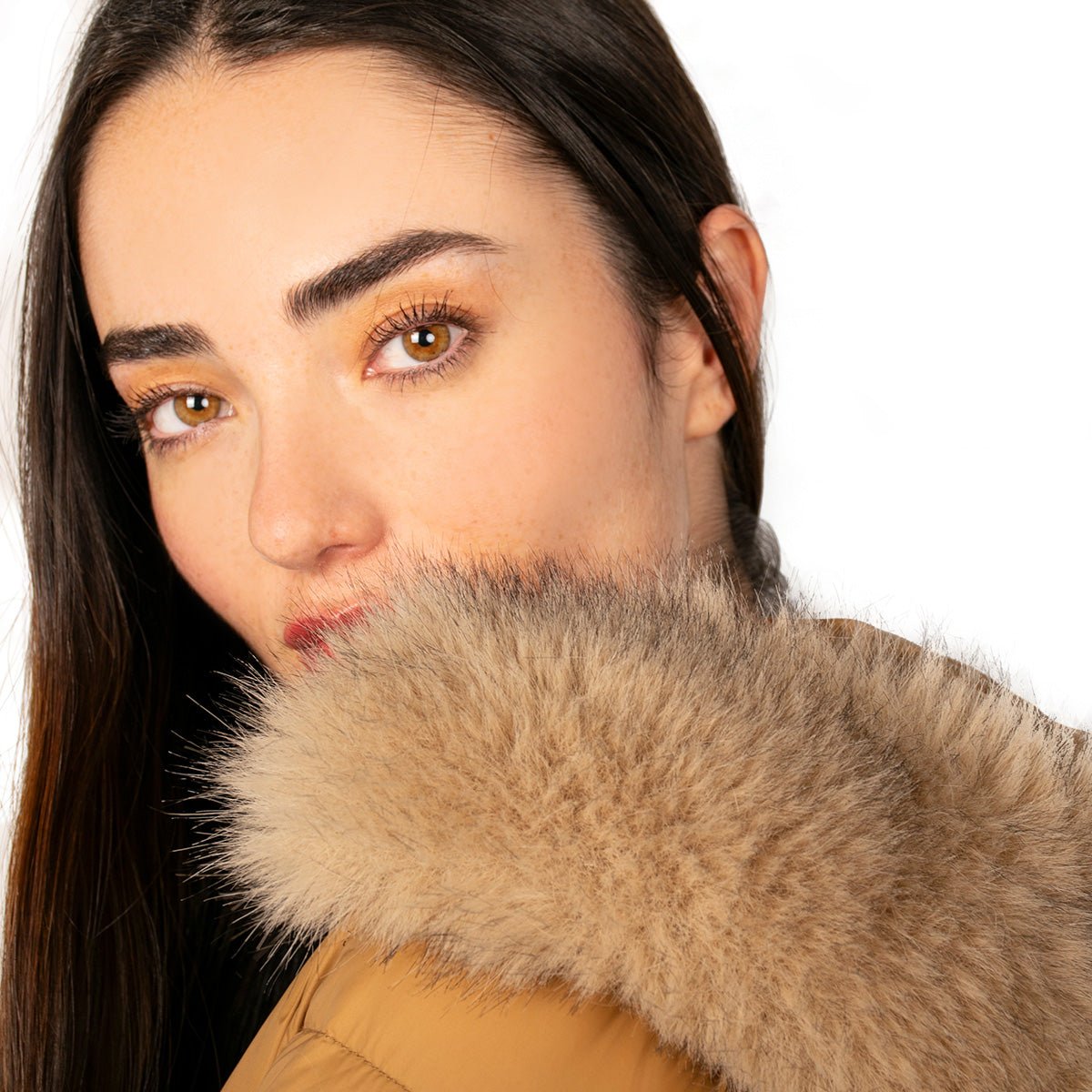 Foto 4 | Chamarra Greenlander Capitonada De Pluma Con Cuello Fur Para Mujer